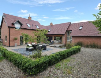 Chambers Court Cottage, Longdon